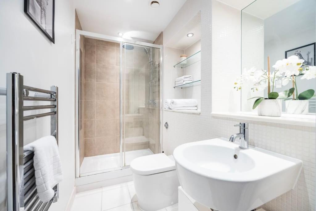 Appartement Contemporary 2 Bedroom Flat In Canary Wharf Londres